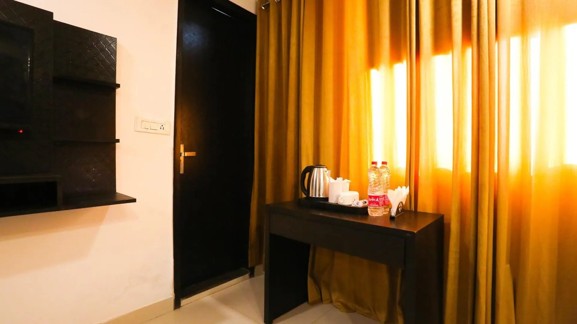 Hotel Aashiyana New Delhi 3*,  India
